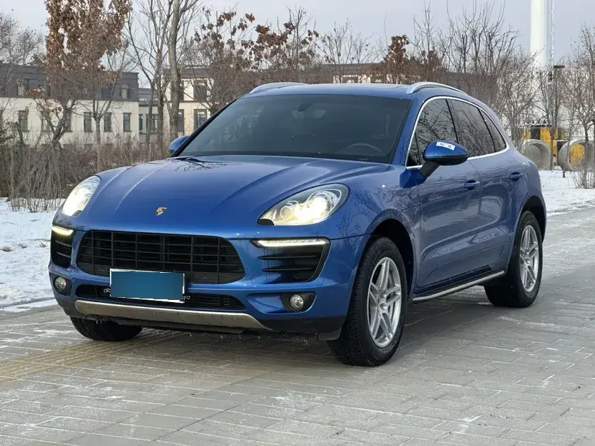 2016 Porsche Macan 2.0T 237HP L4 7DCT