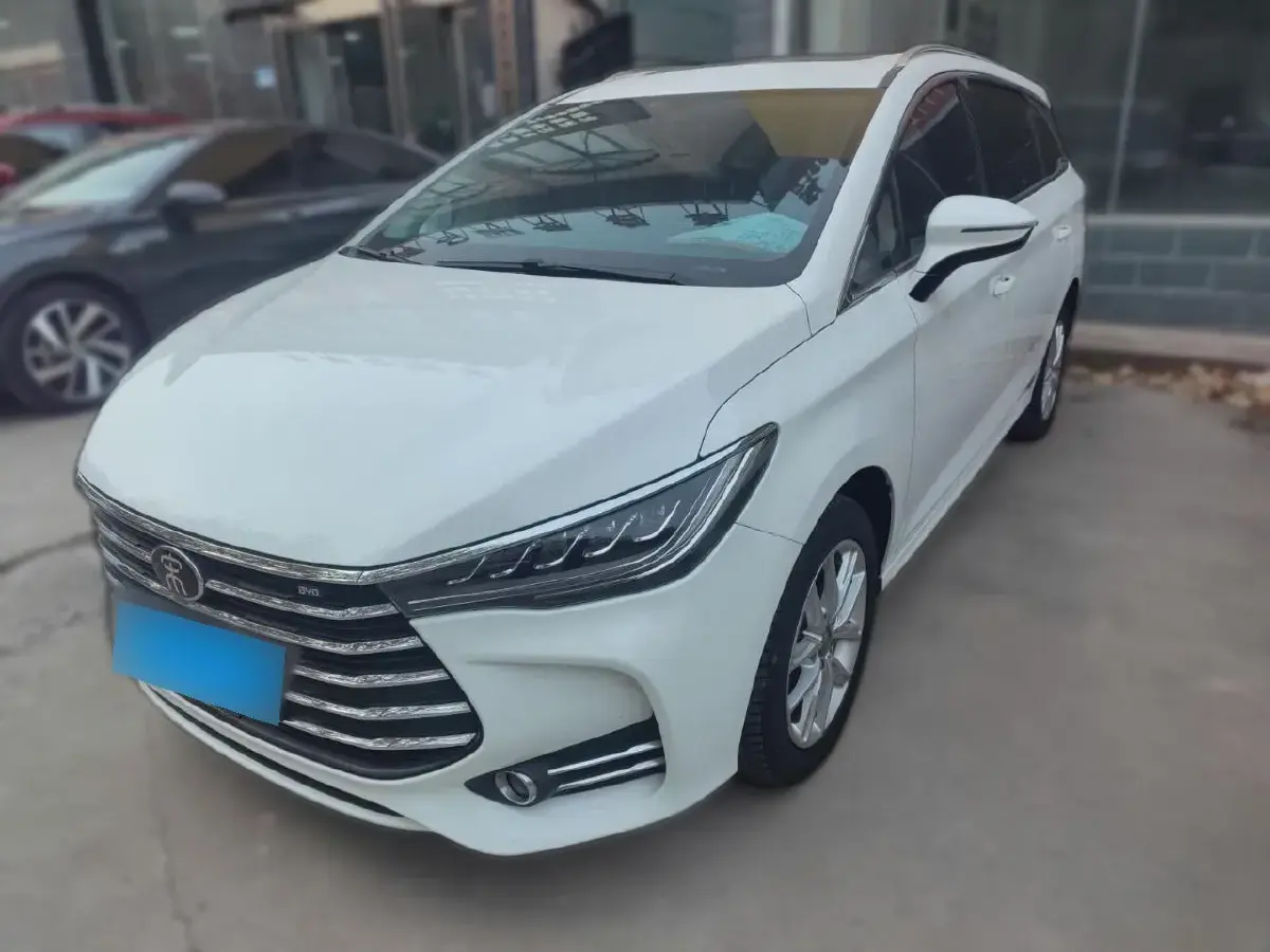 2019 BYD Song MAX 1.5T 160HP L4 6MT