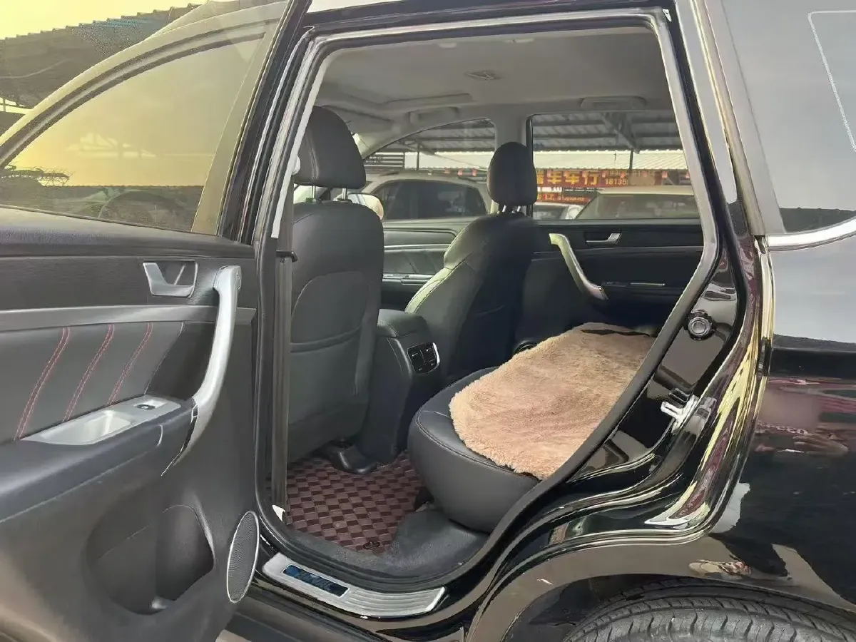 2019 Haval M6 1.5T 150HP L4 7DCT,autocango,china used car exporter,china ev exporter,chinese used car exporter,chinese used ev exporter