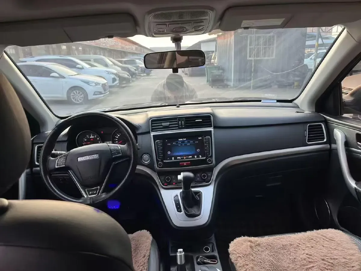 2019 Haval M6 1.5T 150HP L4 7DCT,autocango,china used car exporter,china ev exporter,chinese used car exporter,chinese used ev exporter