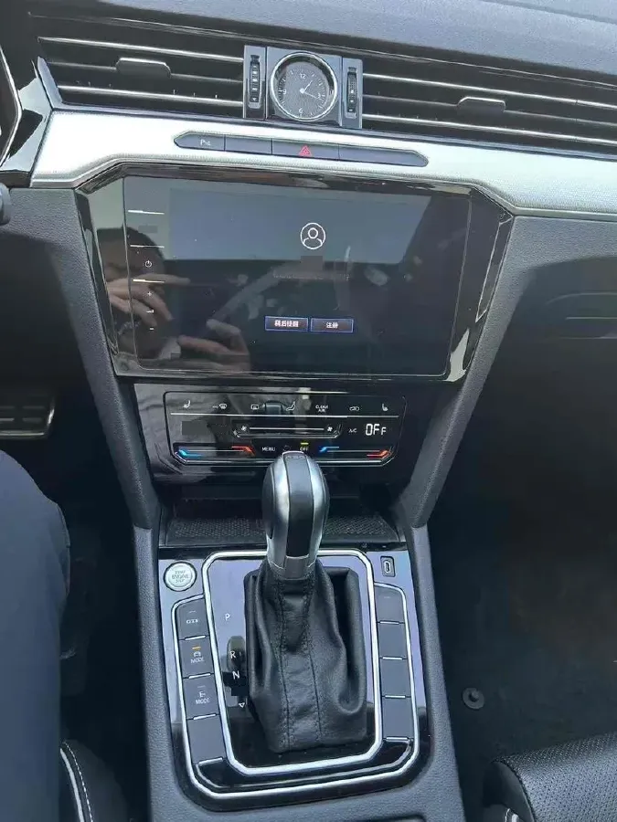 2022 Volkswagen Magotan GTE 1.4T 150HP L4 6DCT PHEV 13KWH,autocango,china used car exporter,china ev exporter,chinese used car exporter,chinese used ev exporter