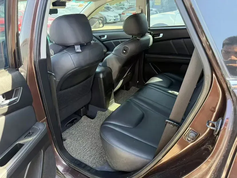 2017 Luxgen 6 SUV 1.8T 180HP L4 6AT,autocango,china used car exporter,china ev exporter,chinese used car exporter,chinese used ev exporter