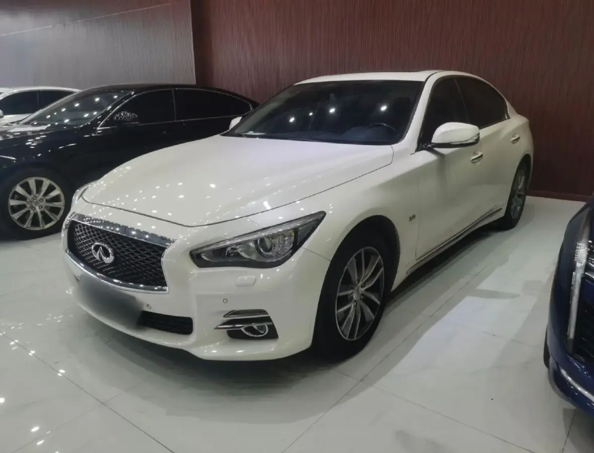 2016 Infiniti Q50L 2.0T 211HP L4 7AT