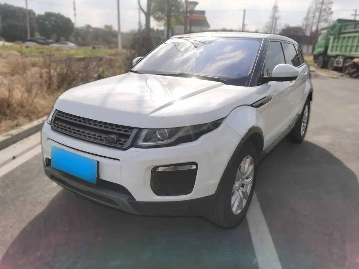 2018 Land Rover Range Rover Evoque 2.0T 241HP L4 9AT