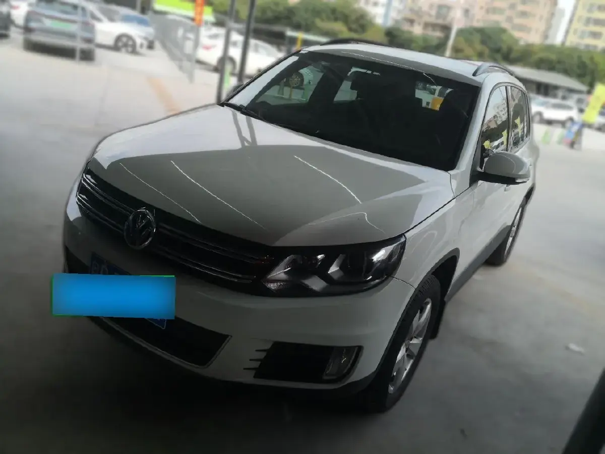 2013 Volkswagen Tiguan 1.8T 160HP L4 6AT