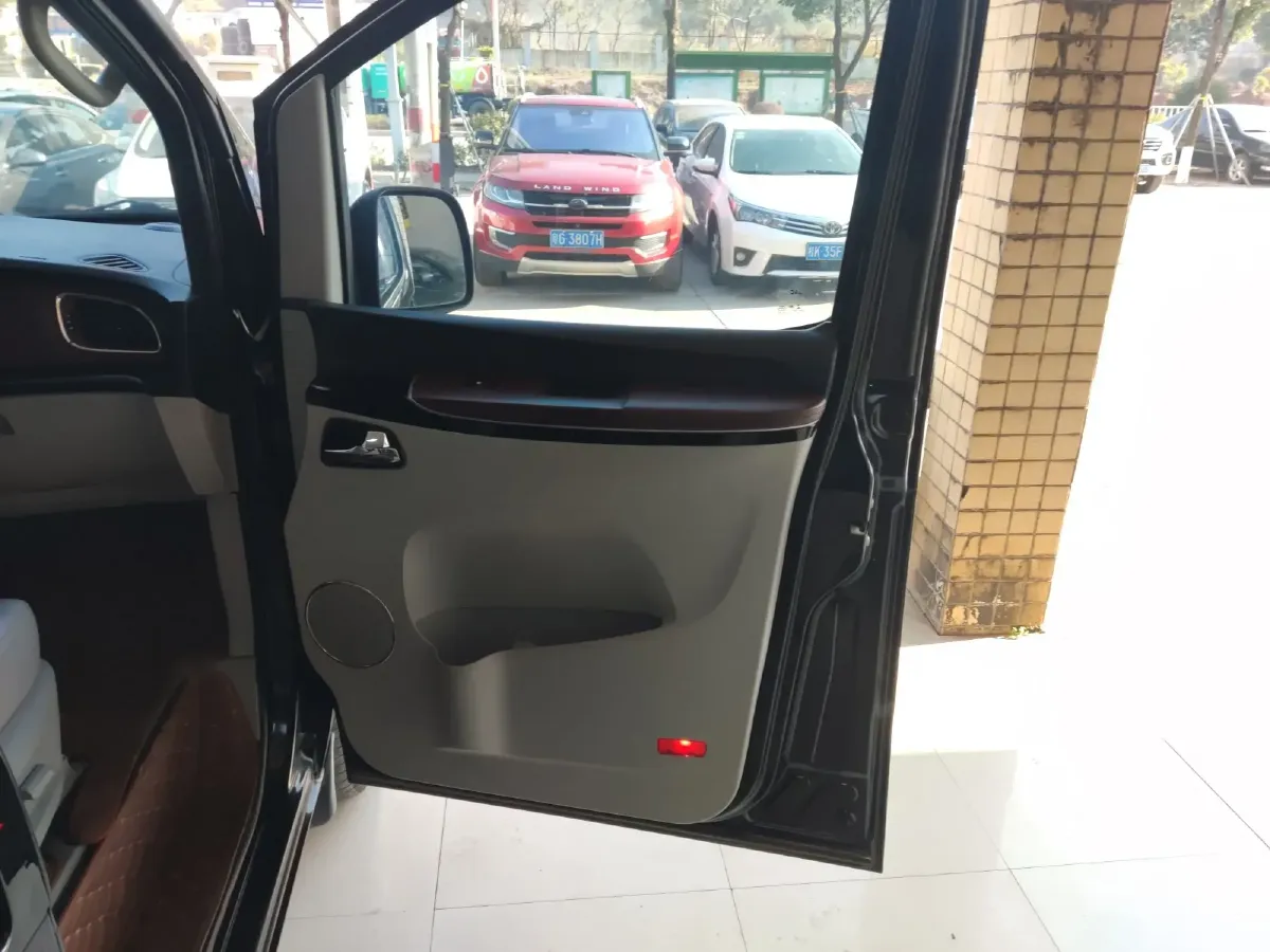 2016 JAC Refine M5 2.0T 177HP L4 5AT,autocango,china used car exporter,china ev exporter,chinese used car exporter,chinese used ev exporter
