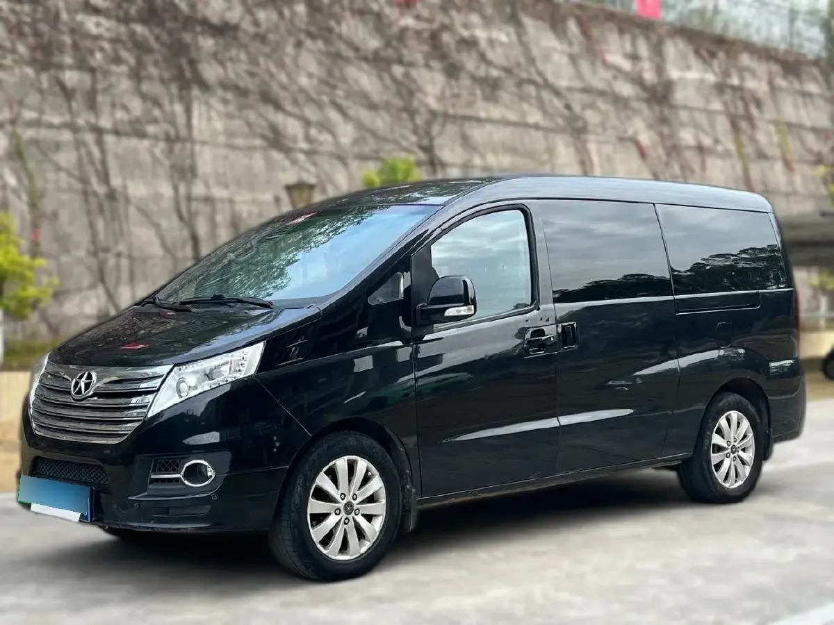 2016 JAC Refine M5 2.0T 177HP L4 5AT