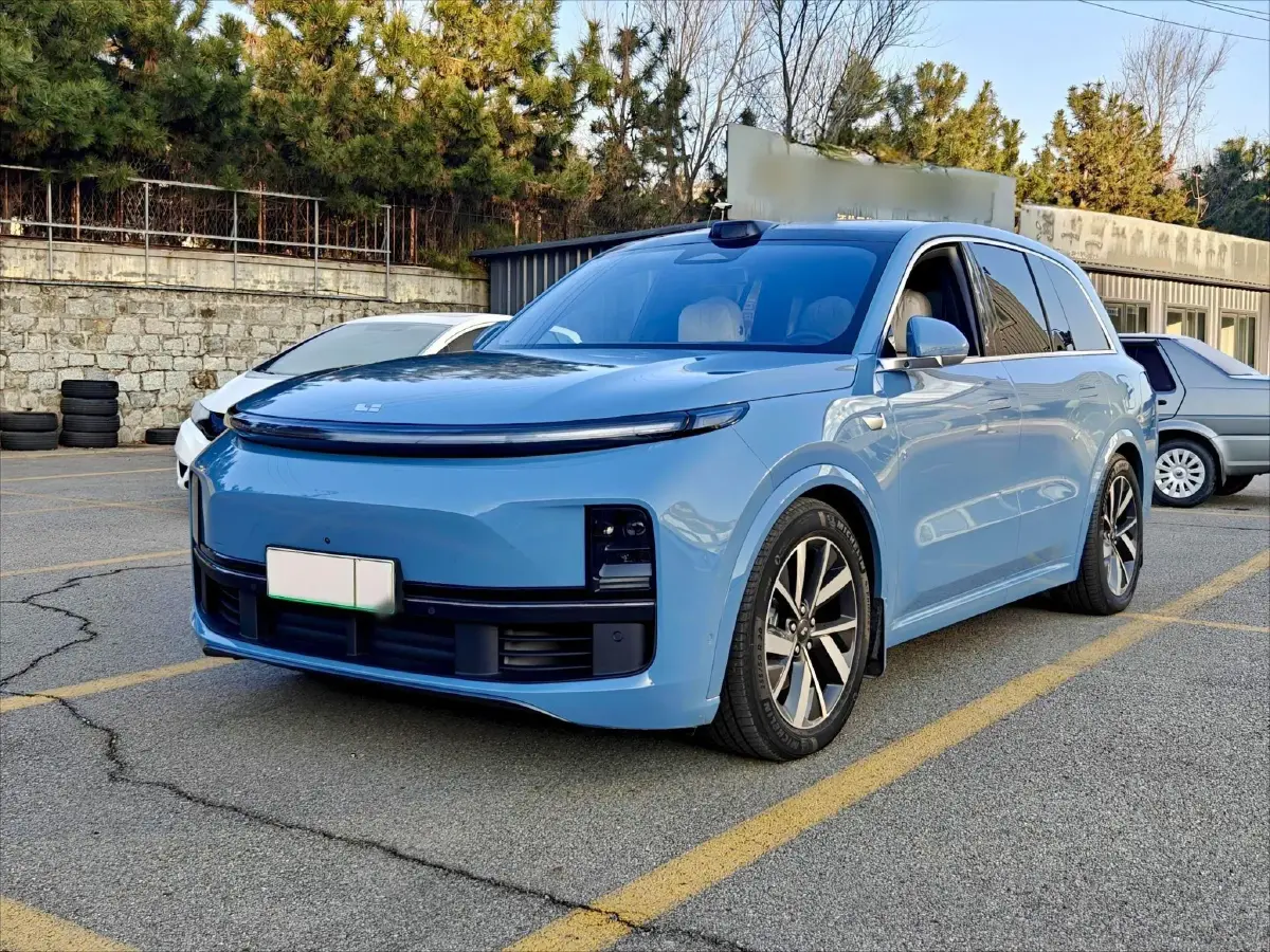 2023 Li L8 Range Extended 154HP REEV 40.9KWH