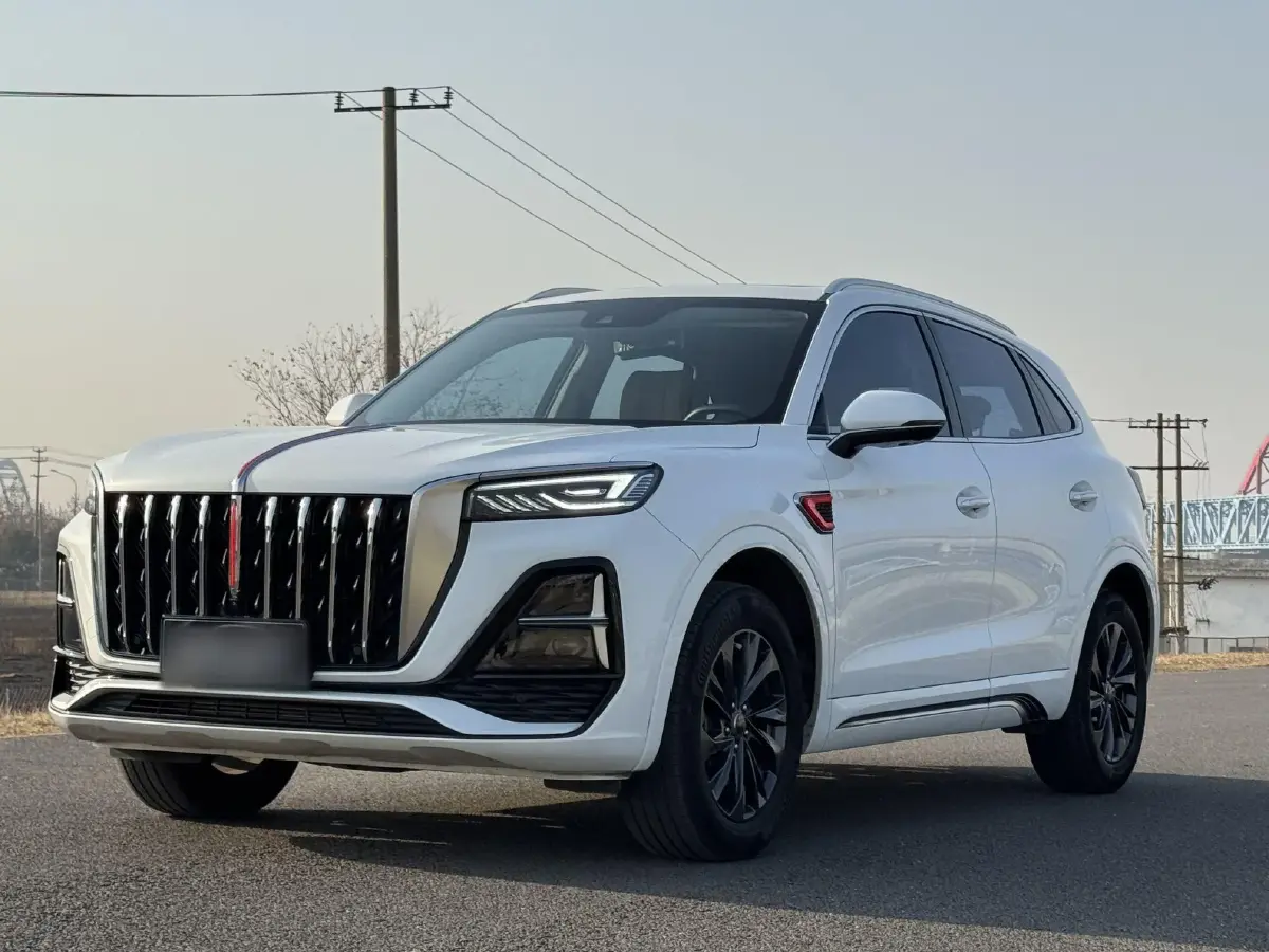 2023 HongQi HS5 2.0T 252HP L4 8AT