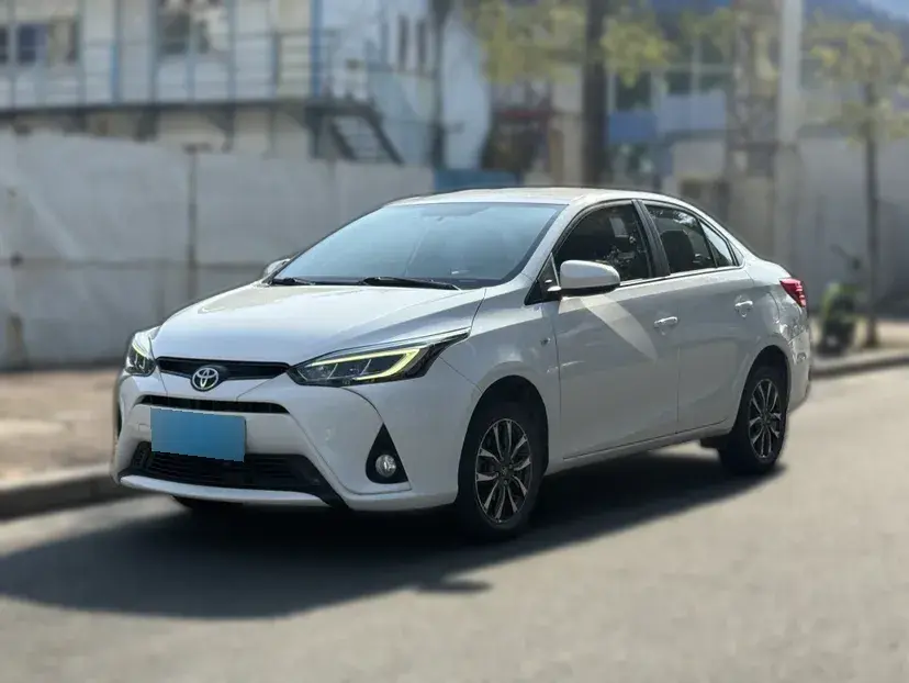 2020 Toyota Yaris L 1.5L 110HP L4 CVT