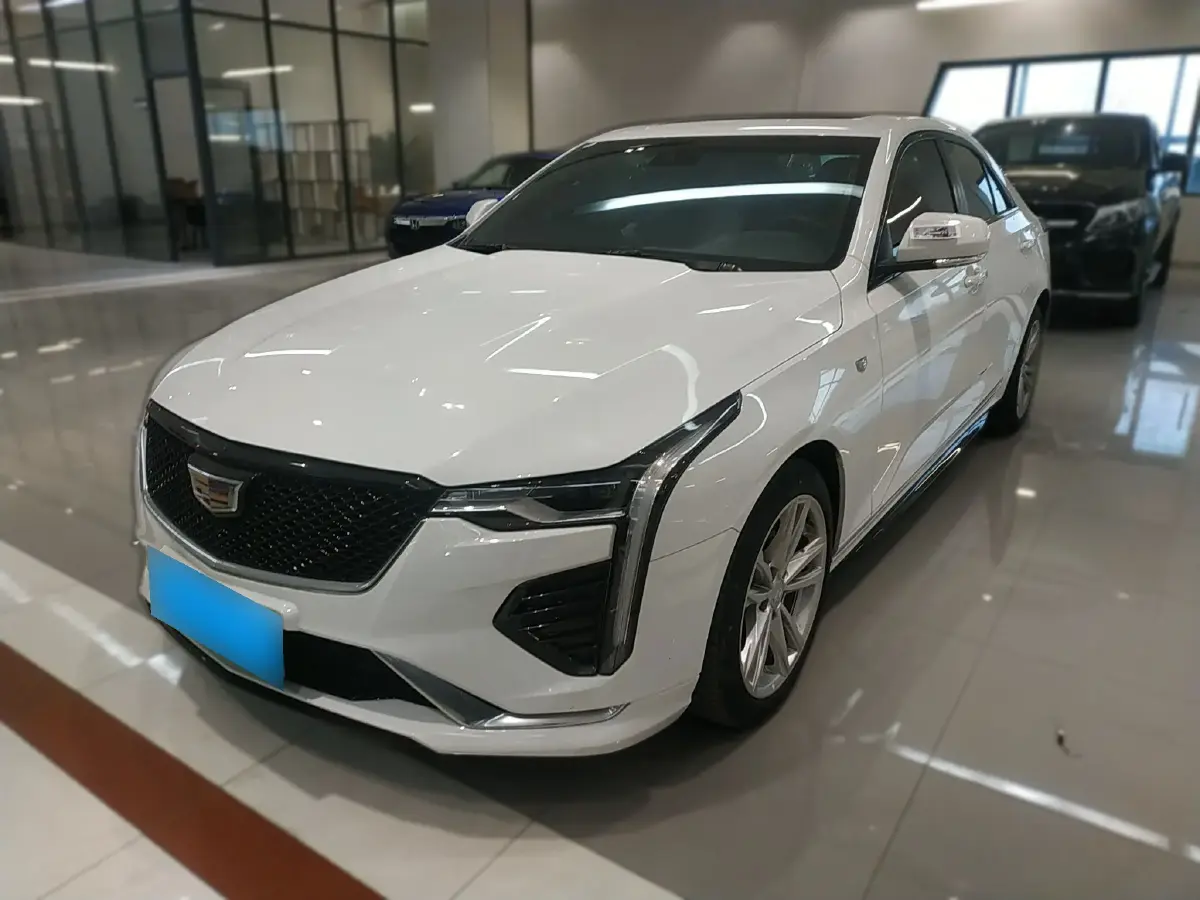 2022 Cadillac CT4 2.0T 237HP L4 8AT