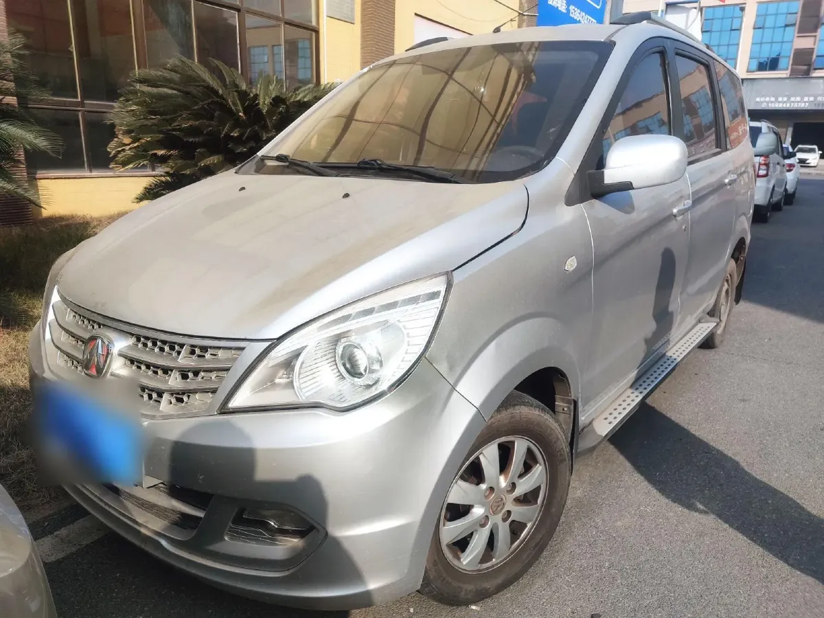 2014 BAIC WeiWang M20 1.5L 116HP L4 5MT,autocango,china used car exporter,china ev exporter,chinese used car exporter,chinese used ev exporter