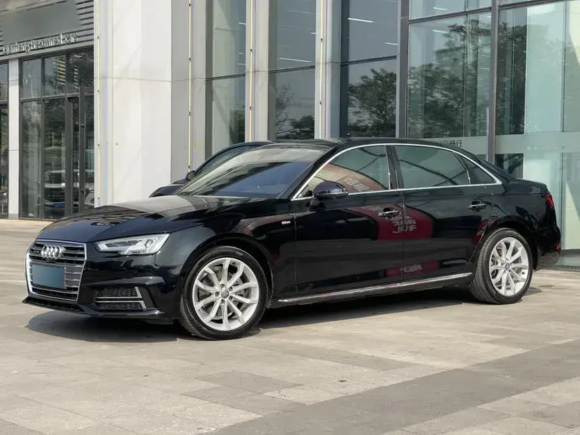 2018 Audi A4L 2.0T 190HP L4 7DCT