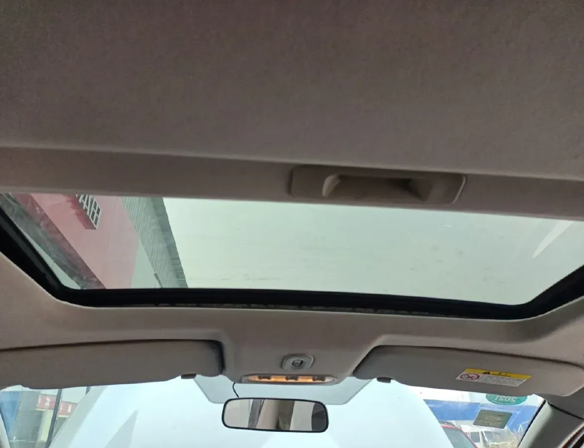 2018 Venucia T70 2.0L 144HP L4 CVT,autocango,china used car exporter,china ev exporter,chinese used car exporter,chinese used ev exporter