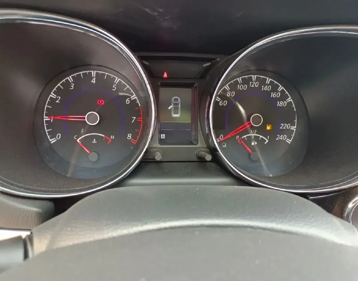 2018 Venucia T70 2.0L 144HP L4 CVT,autocango,china used car exporter,china ev exporter,chinese used car exporter,chinese used ev exporter