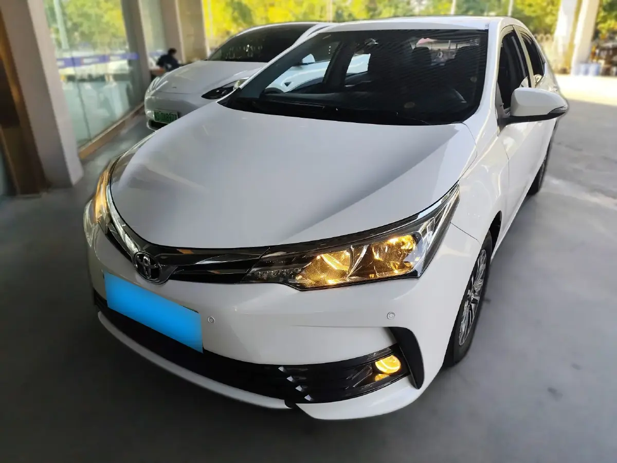 2017 Toyota Corolla 1.2T 116HP L4 CVT