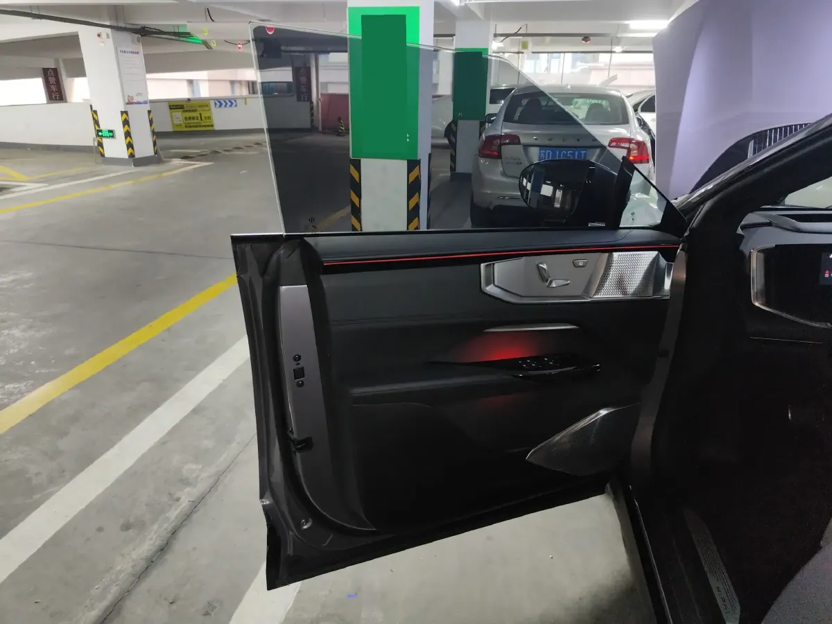 2023 HiPhi Y BEV 76.6KWH,autocango,china used car exporter,china ev exporter,chinese used car exporter,chinese used ev exporter