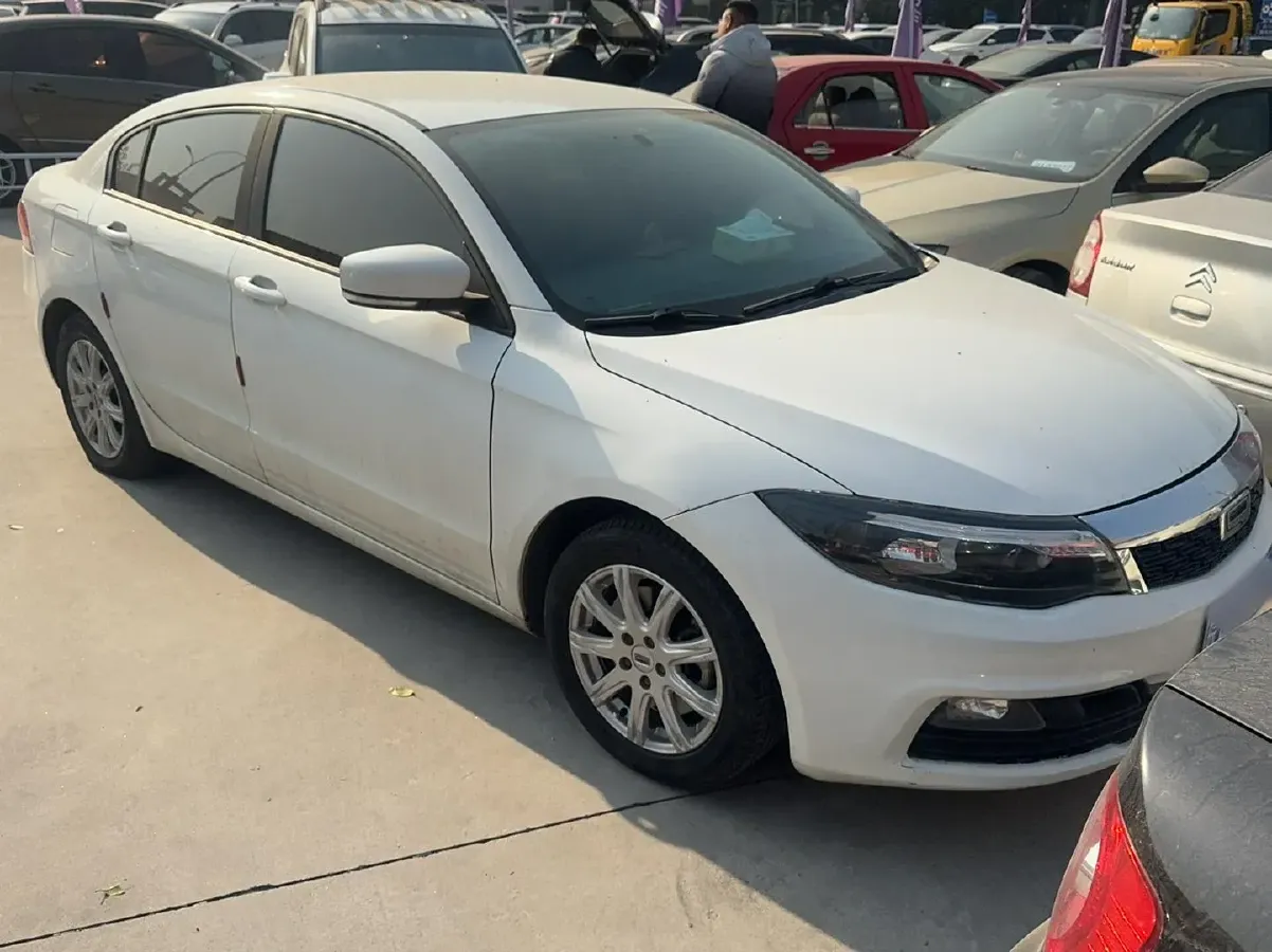 2018 Qoros 3 1.6L 126HP L4 6DCT,autocango,china used car exporter,china ev exporter,chinese used car exporter,chinese used ev exporter