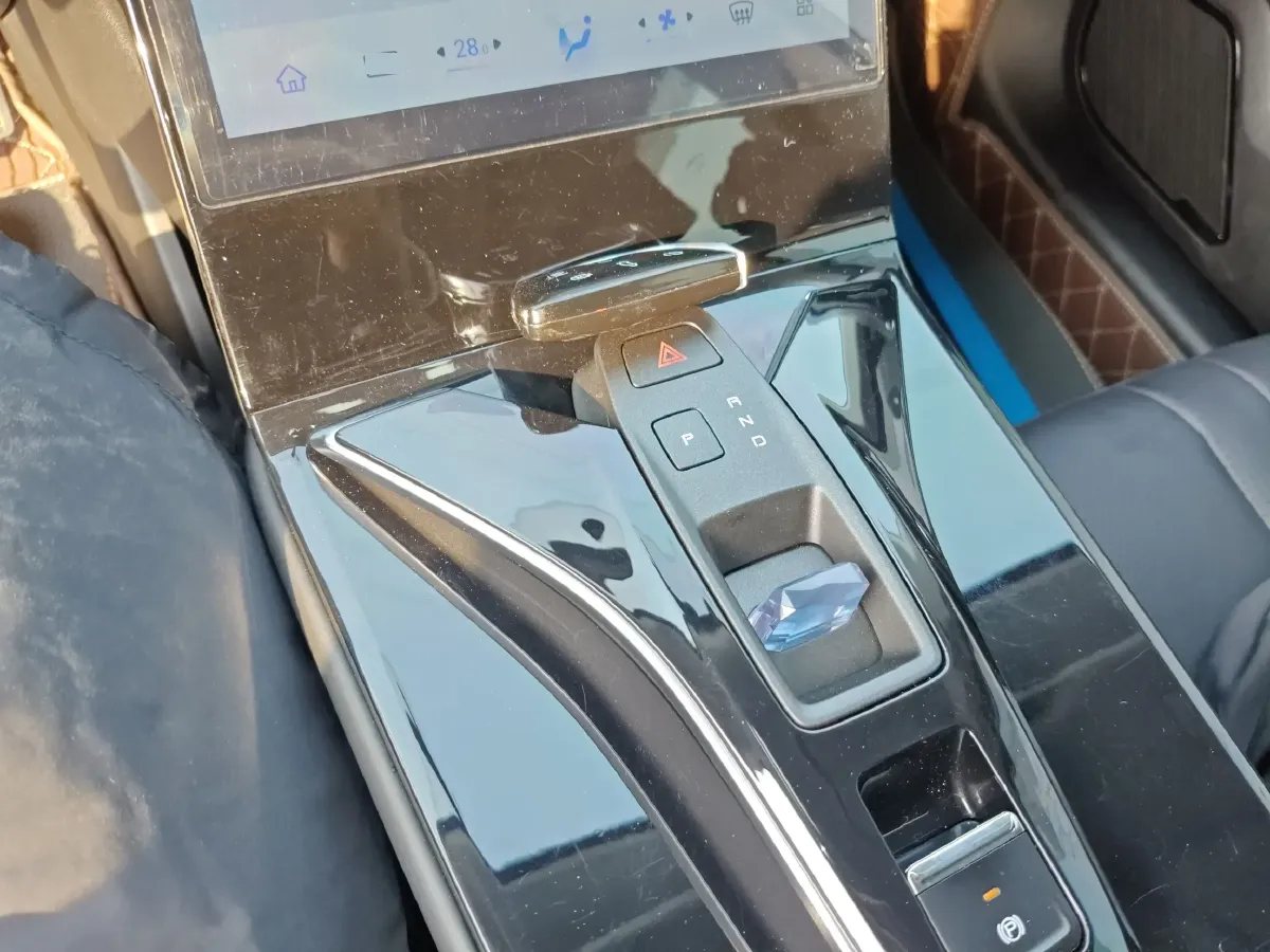 2023 DongFeng Aeolus HaoHan 1.5T 204HP L4 4DHT Hybrid,autocango,china used car exporter,china ev exporter,chinese used car exporter,chinese used ev exporter