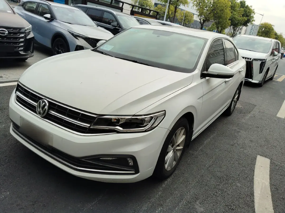 2020 Volkswagen Bora 1.5L 113HP L4 6AT