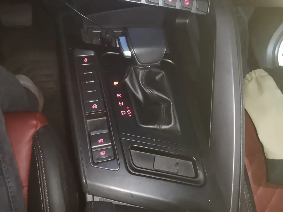 2020 DongFeng Forthing T5L 1.5T 156HP L4 6AT,autocango,china used car exporter,china ev exporter,chinese used car exporter,chinese used ev exporter