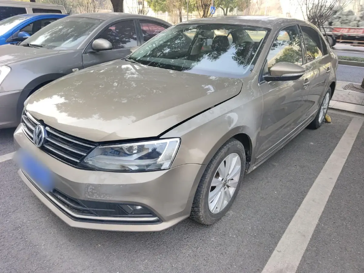 2015 Volkswagen Sagitar 1.6L 110HP L4 6AT