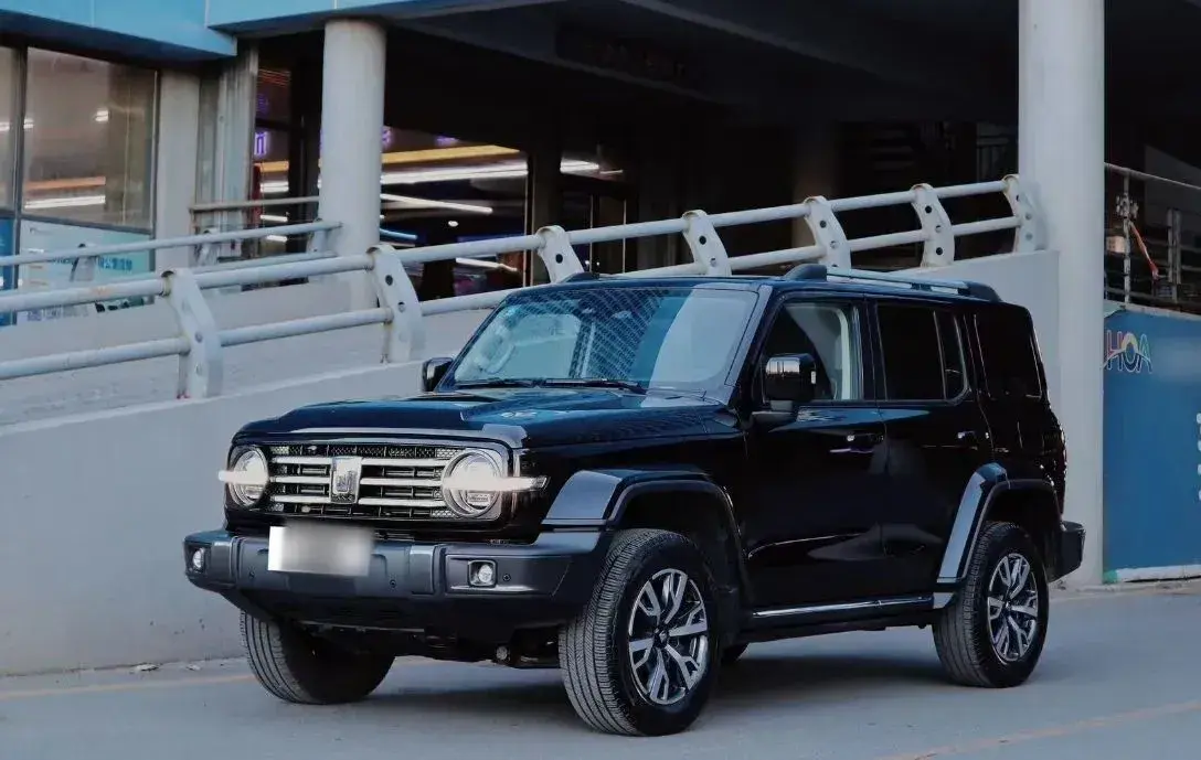 2023 Tank 300 2.0T 227HP L4 8AT