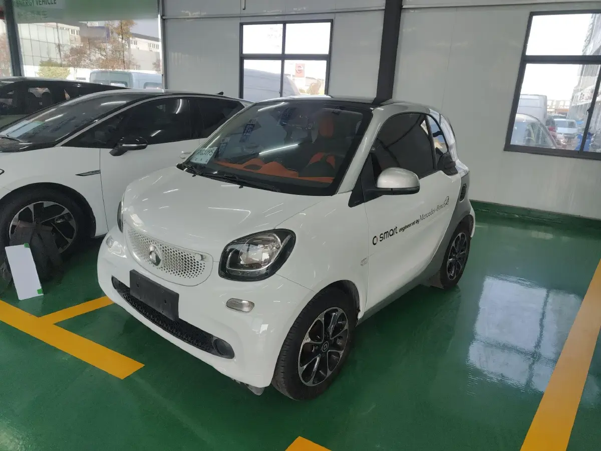 2015 Smart smart fortwo 1.0L 71HP L3 6DCT