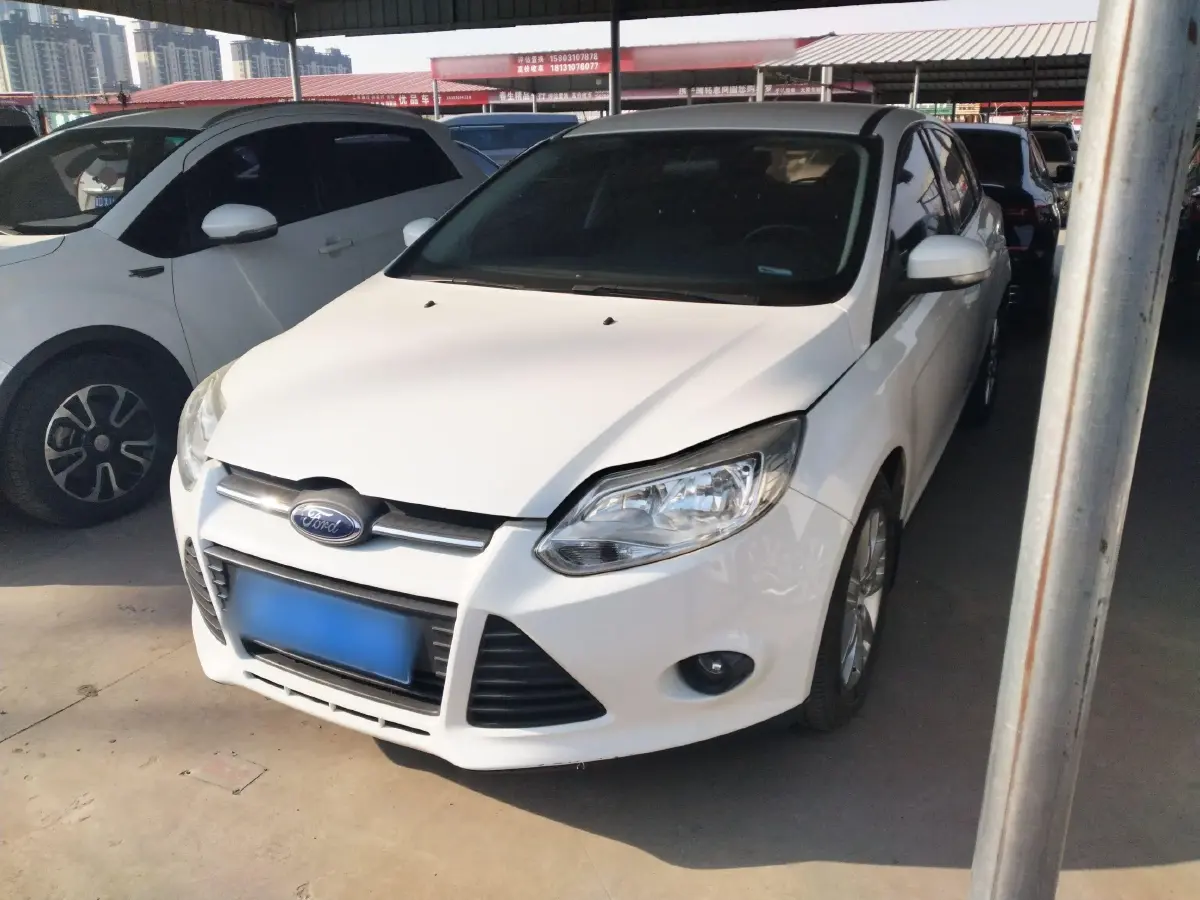 2012 Ford Focus 1.6L 125HP L4 6DCT
