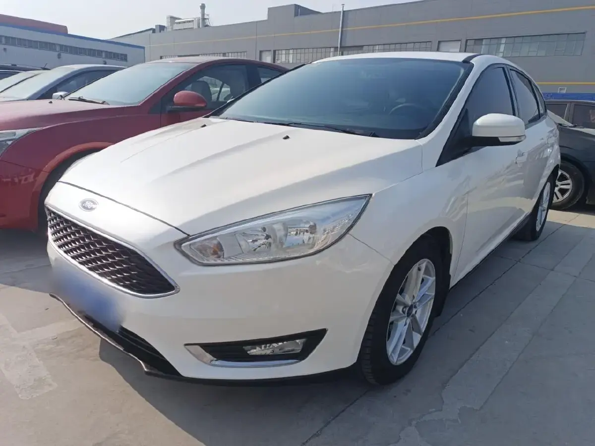 2015 Ford Focus 1.0T 125HP L3 6AT