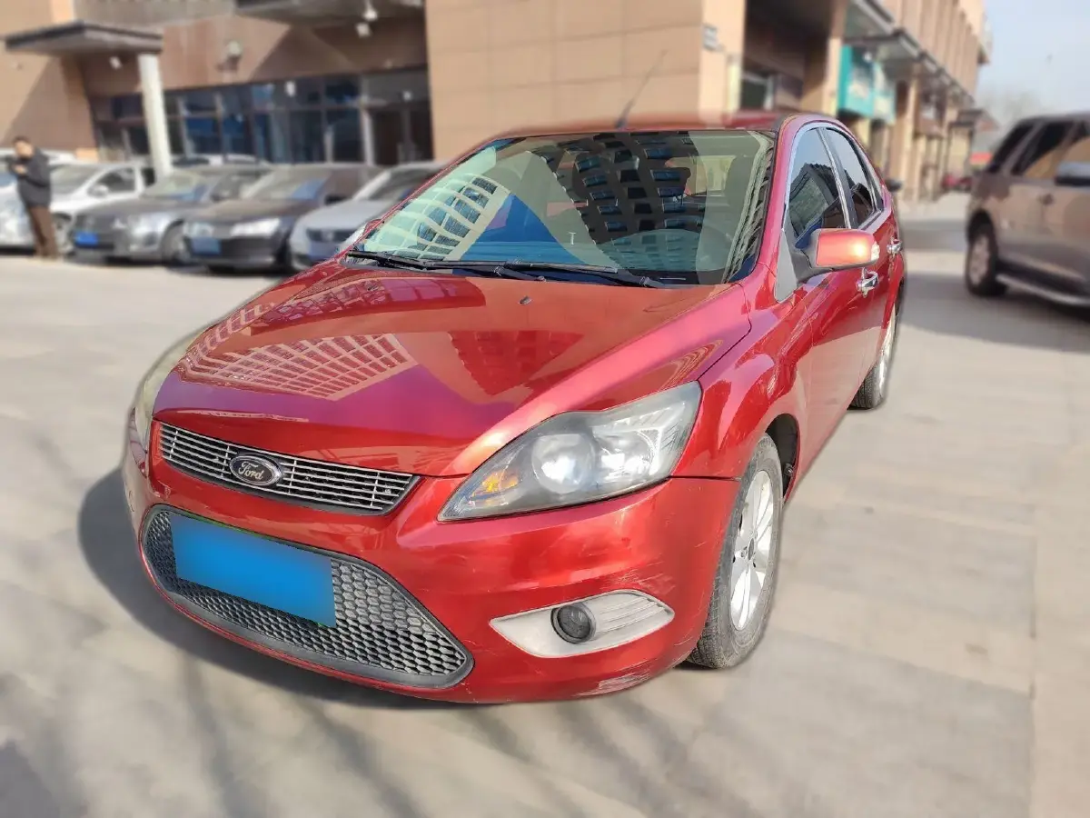 2013 Ford Focus 1.8L 124HP L4 4AT