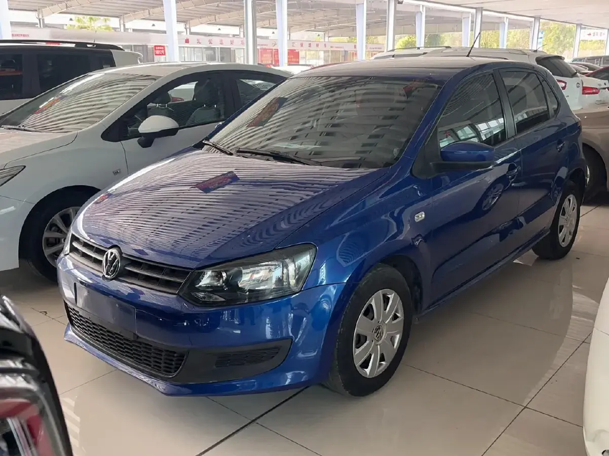 2013 Volkswagen Polo 1.4L 86HP L4 5MT