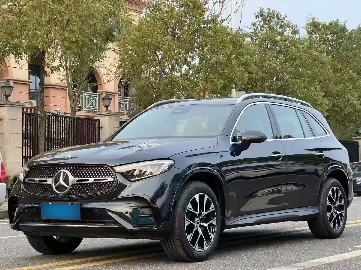 2023 Mercedes-Benz GLC Class 2.0T 204HP L4 9AT