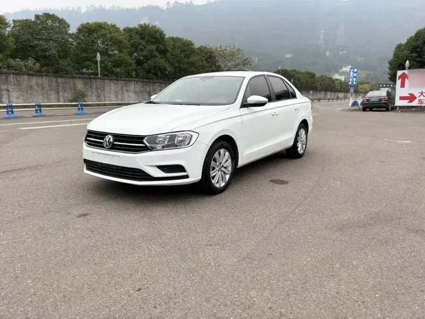 2019 Volkswagen Bora 1.5L 112HP L4 5MT