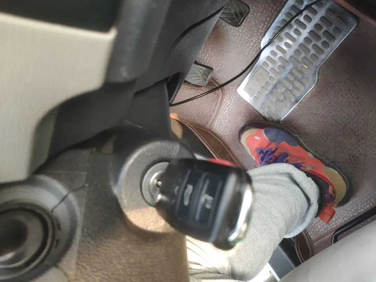 2015 ChangAn Oshan Eulove 1.2L 90HP L4 5MT,autocango,china used car exporter,china ev exporter,chinese used car exporter,chinese used ev exporter