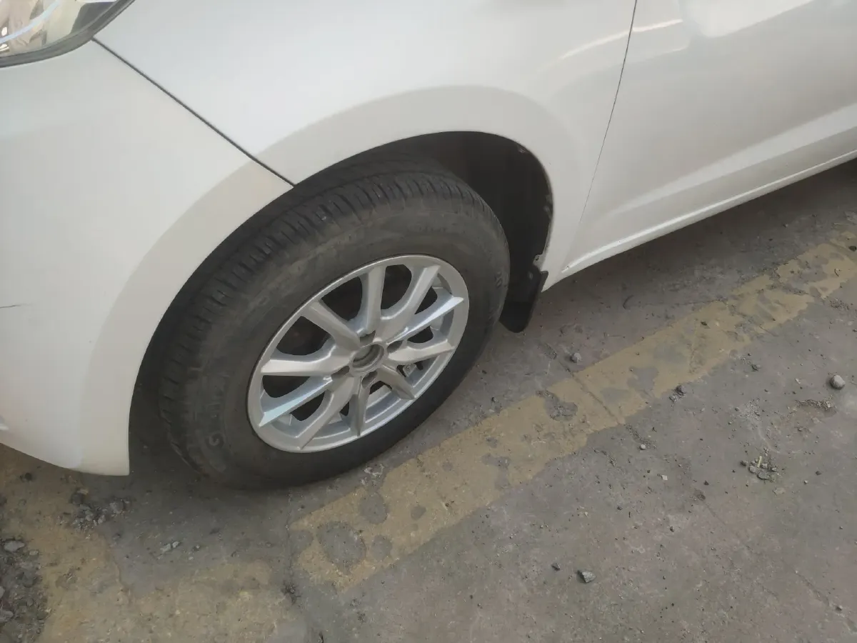 2015 ChangAn Oshan Eulove 1.2L 90HP L4 5MT,autocango,china used car exporter,china ev exporter,chinese used car exporter,chinese used ev exporter