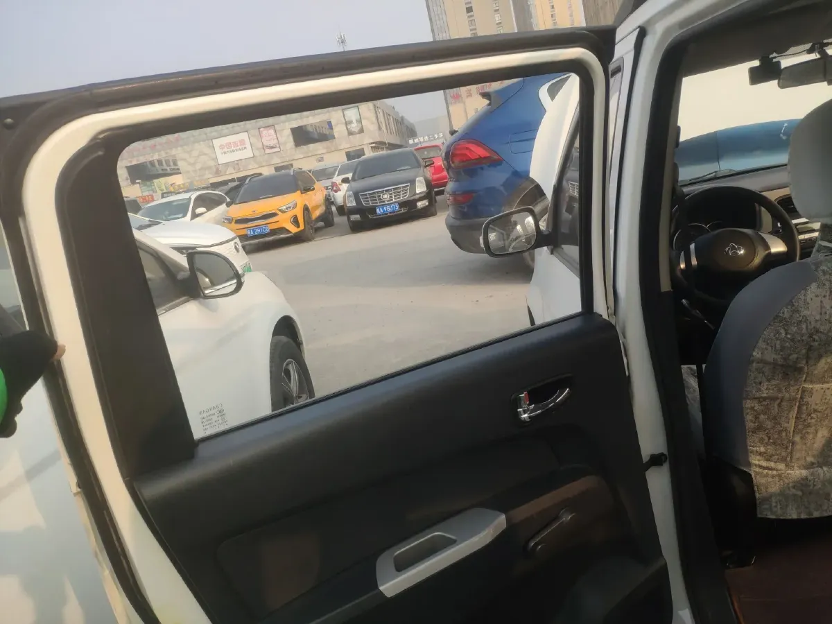 2015 ChangAn Oshan Eulove 1.2L 90HP L4 5MT,autocango,china used car exporter,china ev exporter,chinese used car exporter,chinese used ev exporter