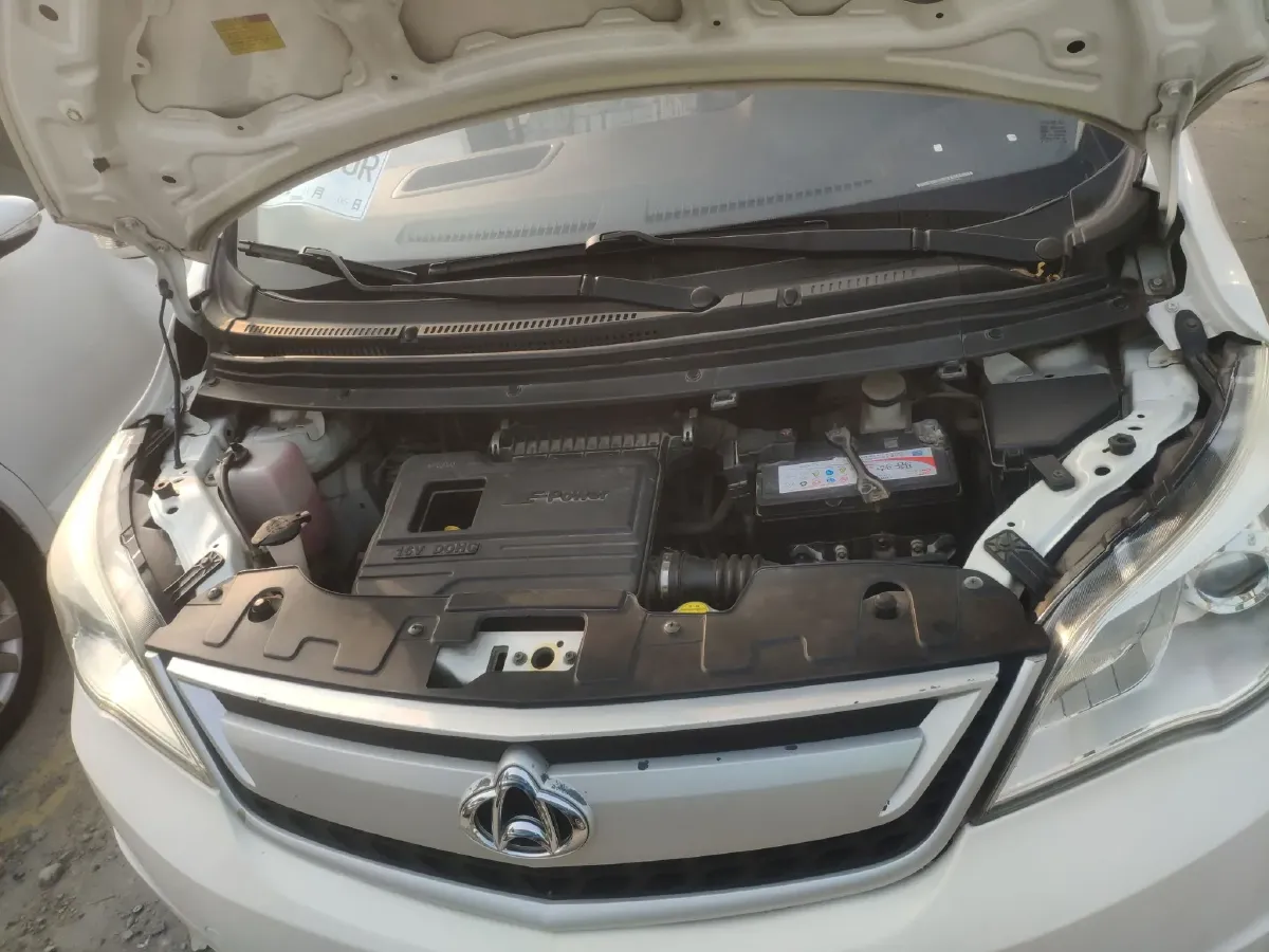 2015 ChangAn Oshan Eulove 1.2L 90HP L4 5MT,autocango,china used car exporter,china ev exporter,chinese used car exporter,chinese used ev exporter