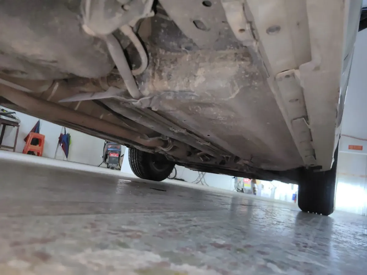 2015 Venucia T70 2.0L 144HP L4 6MT,autocango,china used car exporter,china ev exporter,chinese used car exporter,chinese used ev exporter