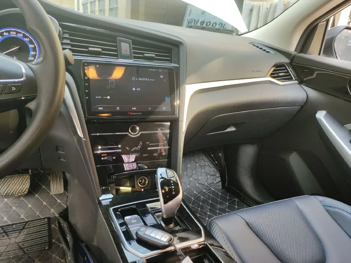 2022 Venucia D60 EV BEV 50KWH,autocango,china used car exporter,china ev exporter,chinese used car exporter,chinese used ev exporter