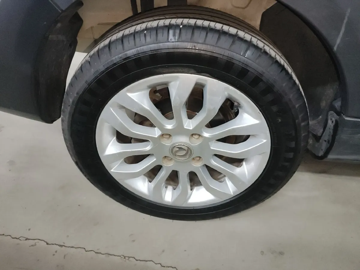 2017 DongFeng Aeolus AX3 1.5L 116HP L4 5MT,autocango,china used car exporter,china ev exporter,chinese used car exporter,chinese used ev exporter