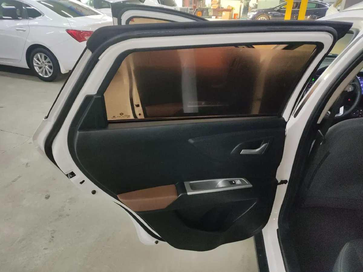 2017 DongFeng Aeolus AX3 1.5L 116HP L4 5MT,autocango,china used car exporter,china ev exporter,chinese used car exporter,chinese used ev exporter