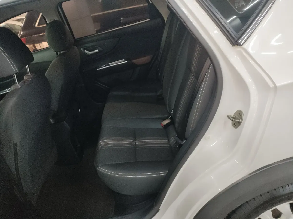 2017 DongFeng Aeolus AX3 1.5L 116HP L4 5MT,autocango,china used car exporter,china ev exporter,chinese used car exporter,chinese used ev exporter