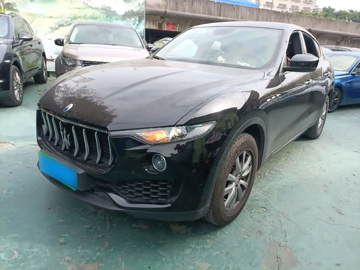 2018 Maserati Levante 3.0T 350HP V6 8AT