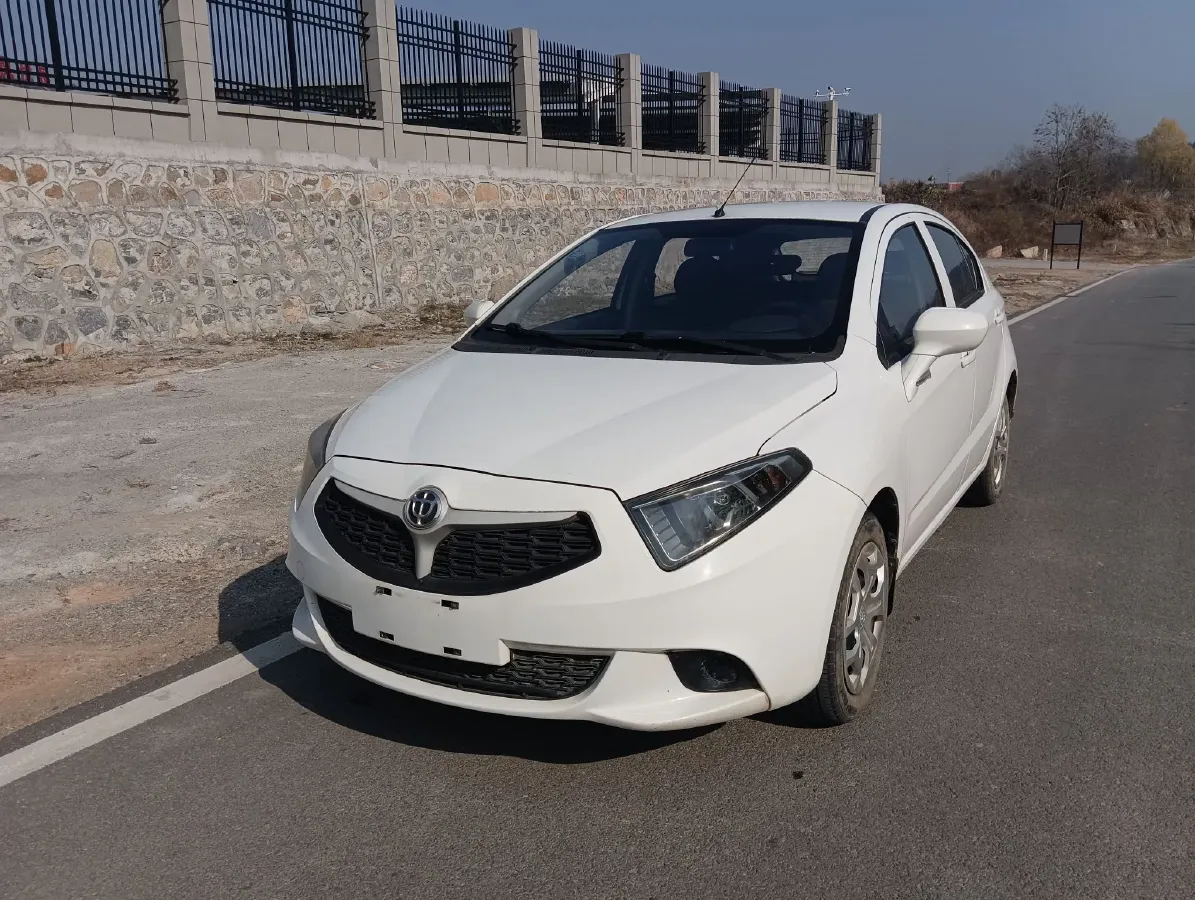2014 Brilliance Auto H220 1.5L 105HP L4 5MT,autocango,china used car exporter,china ev exporter,chinese used car exporter,chinese used ev exporter