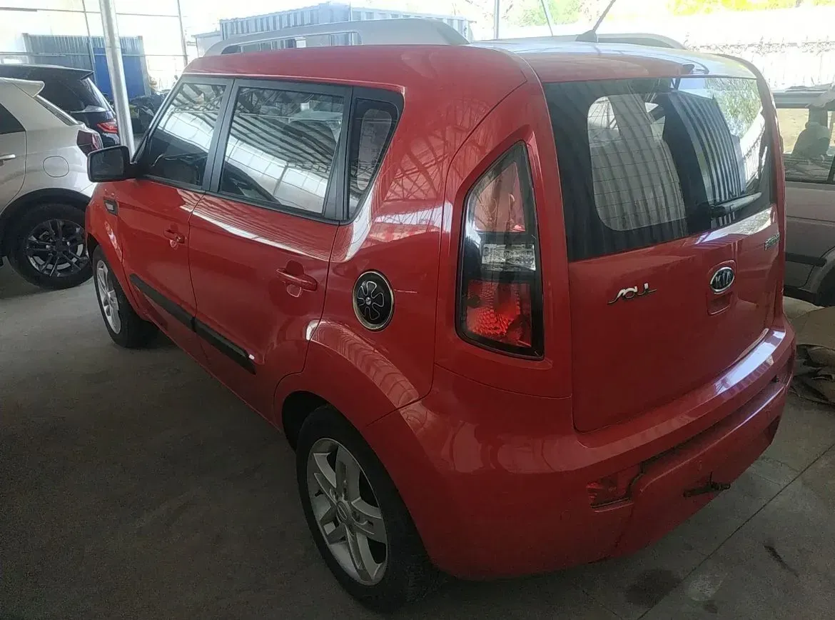 2013 Kia Soul 1.6L 123HP L4 5MT,autocango,china used car exporter,china ev exporter,chinese used car exporter,chinese used ev exporter