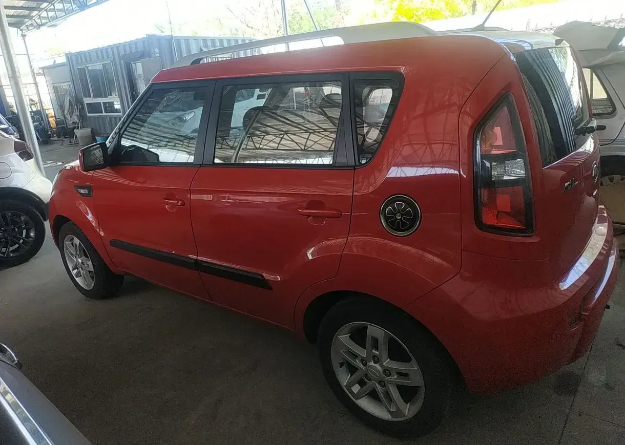 2013 Kia Soul 1.6L 123HP L4 5MT,autocango,china used car exporter,china ev exporter,chinese used car exporter,chinese used ev exporter