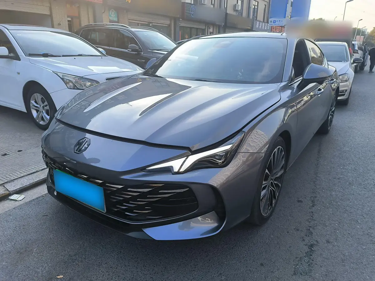 2023 MG 7 2.0T 261HP L4 9AT