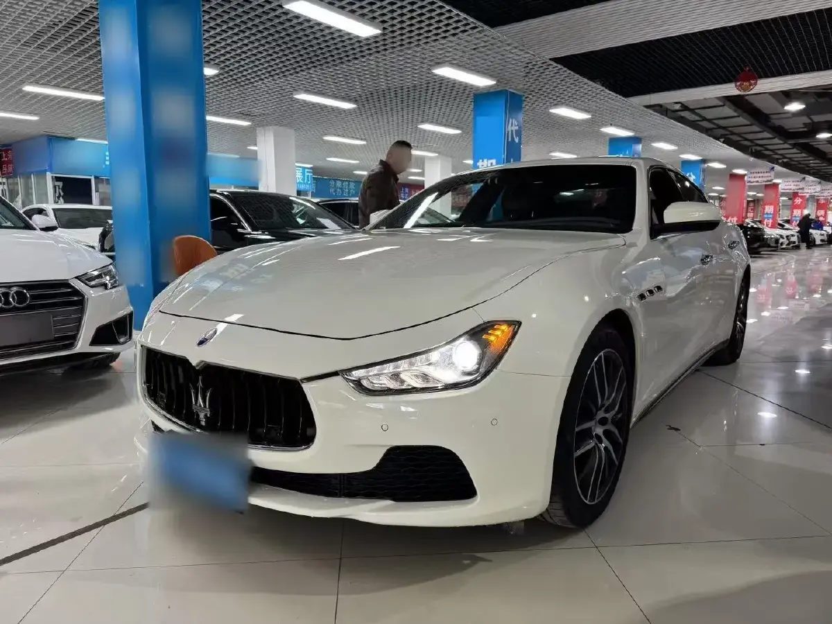2017 Maserati Ghibli 3.0T 350HP V6 8AT