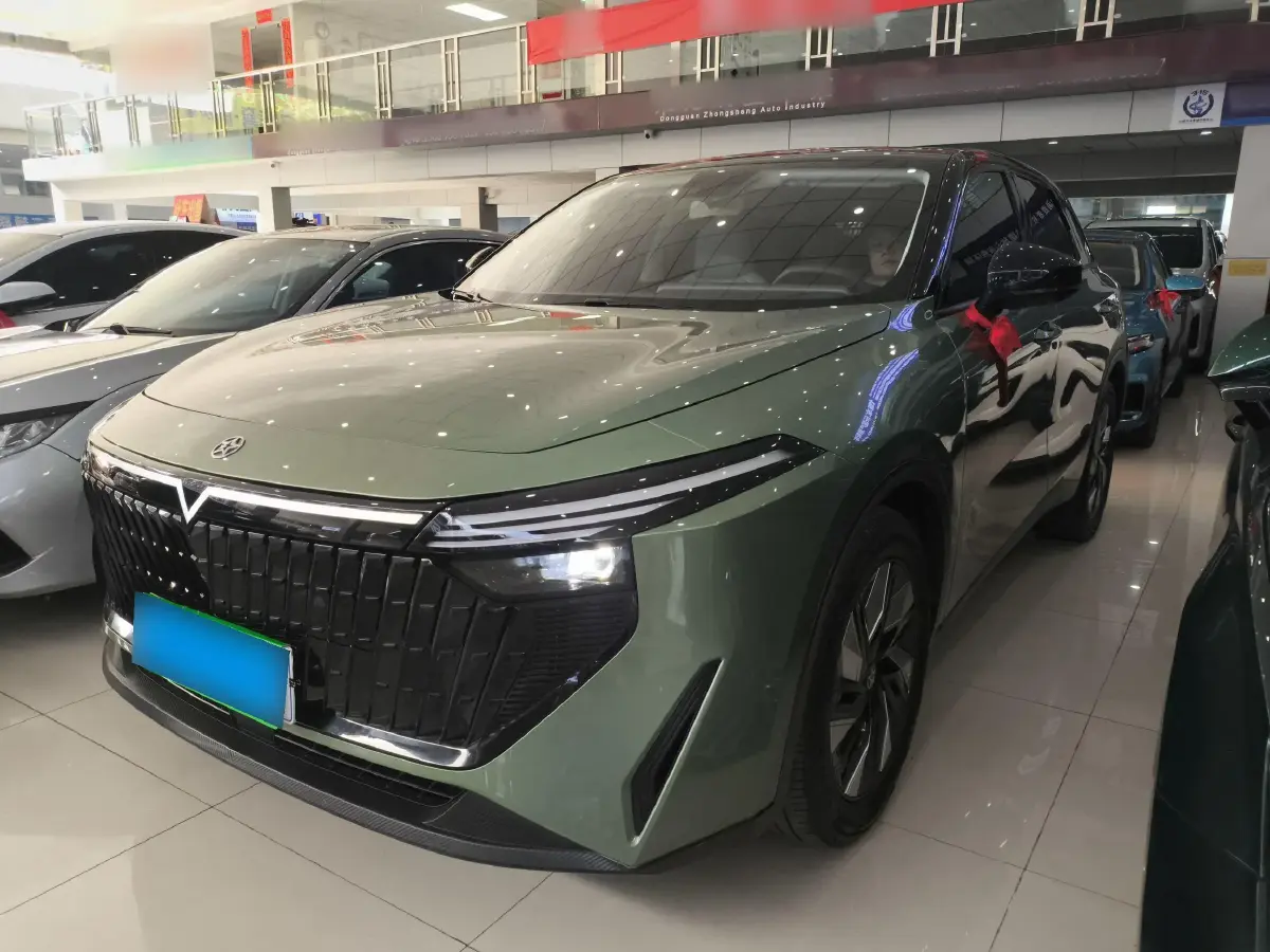 2023 Venucia Grand V DD-i 1.5T 163HP L4 E-CVT PHEV 18.4KWH